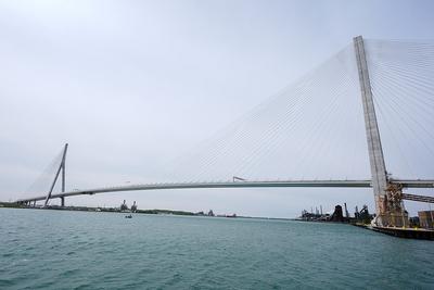 遭美国加征关税，加拿大取消与美共同庆祝大桥通车