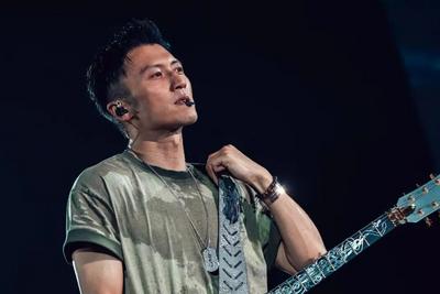 谢霆锋青岛演唱会再次开售，1分钟内售罄！大麦：暂未收到延期或取消通知