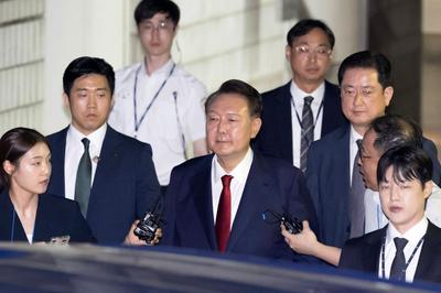 韩国会通过新特检法修正案，继续调查尹锡悦夫妇