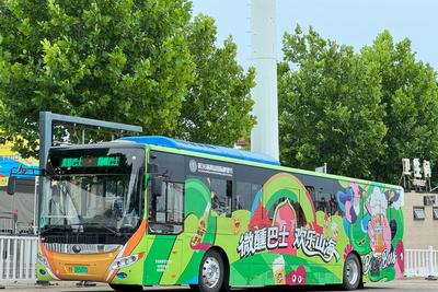 青岛“微醺巴士”焕新回归！“三重升级”开启城市文旅新体验