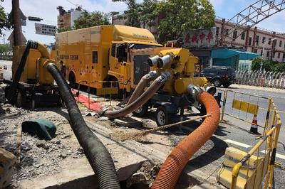 全力迎战台风“巴威”，青岛全市排水人员严阵以待
