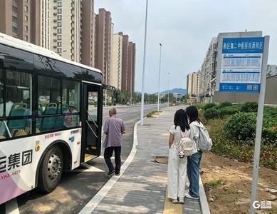 看病少跑腿，公交来“接驾”！这两条线路直达西海岸新区第二中医院西院区