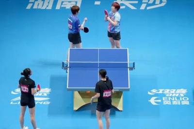 覃予萱/蒯曼夺得2026年乒乓球全锦赛女双冠军