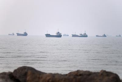 霍尔木兹海峡局势紧张，国际油价大幅上涨
