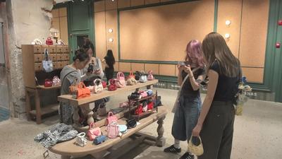 青岛这条255米的小巷，凭什么一年能涌入300万人？