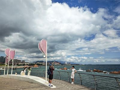 青岛今天晴间多云，市区最高气温31℃，最低气温25℃
