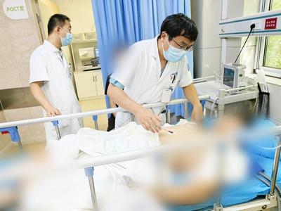 39岁壮汉、18岁少年接连倒下，城阳人民医院专家：热射病并非“户外专属”