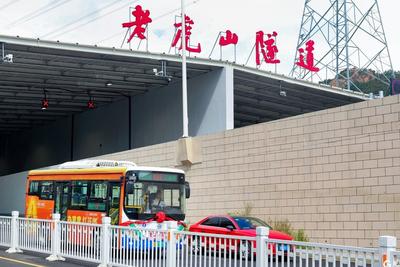 穿隧道、连景区，青岛“一线一策”精准补齐公交出行短板