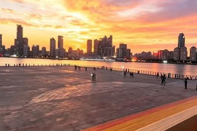 全新地标上线！奥帆城市看台落成，定格浮山湾极致山海落日