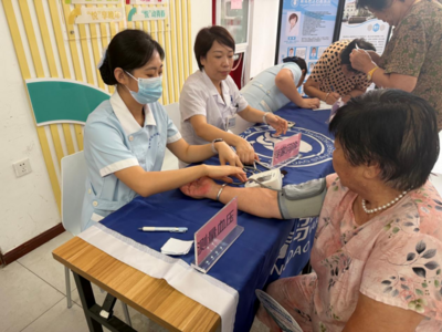 惠民服务暖朝夕，健康文化进万家！东韩馨悦社区开展全天候惠民服务活动