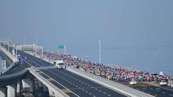 重磅回归！“青岛海上马拉松”定档10月25日