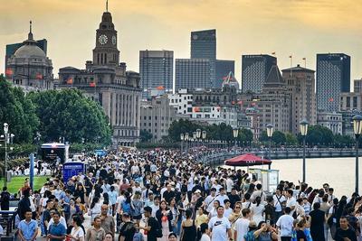 上半年国内居民出游人次34.63亿，出游总花费3.21万亿元