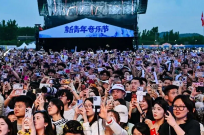 消费“奔县”，一半烟火一半潮