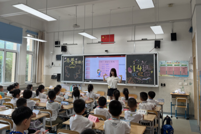 玩中适应，家校共育！青岛多所小学面向一年级新生及家长开展专题培训