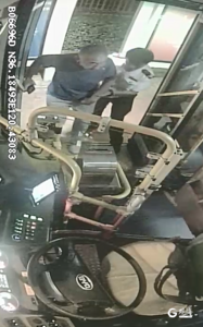 以十米车厢为舞台，青岛巴士这位驾驶员温暖服务美好出行路