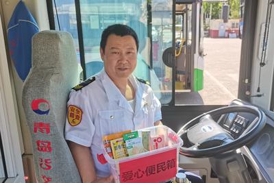 周末客流迎高峰，青岛隧道巴士暖心护航学子跨海出行