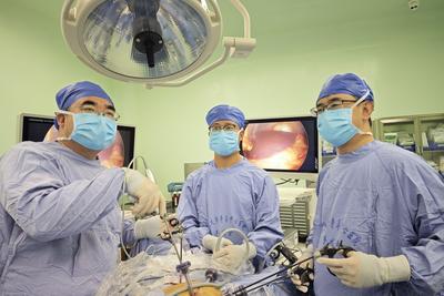 “钥匙孔”里的能力跃迁，康复大学青岛中心医院胃肠外科精准微创之路