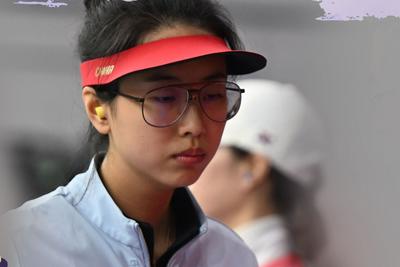 肖嘉芮萱夺得亚运会女子25米气手枪金牌