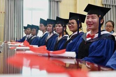 科技部：会同有关部门持续打击买卖论文等违规行为