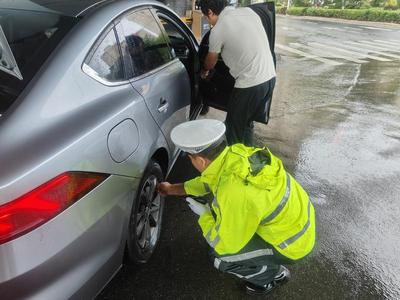 中秋假期首日，青岛全市道路通行平稳有序