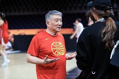 李月汝因护照丢失无缘世界杯，中国女篮将如何应对？