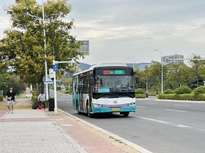 跨区域通勤市民出行更便捷！青岛这条公交线新增两处停靠站