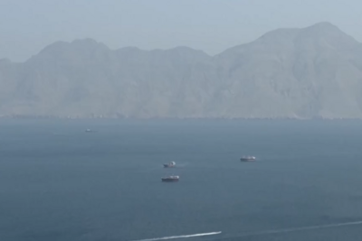 伊朗称打击一试图穿越霍尔木兹海峡的油轮