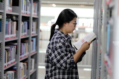 校馆弦歌 | 山东大学青岛校区图书馆：让书香浸润青春，以文化滋养成长