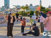 手握利剑，国庆假期青岛“落地签”持续出圈