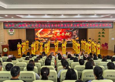 AI助力打造书香校园，城阳区“宏阅读”开启阅读教育新赛道