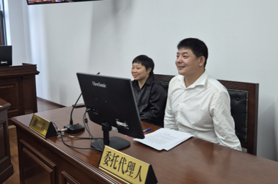 ​“骑手律师”的法庭首秀！5年法考终上岸的陈佃乐走进法庭完成首次代理发言