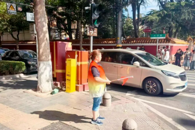 文明出游成风尚，志愿同行绘美景