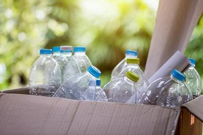 后备箱装十箱矿泉水被罚？专家：私家车载物有四个前提