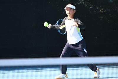 岛城网球少年汇泉亮剑！第30届“新兴杯”开幕