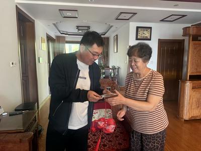 重阳纳福，光影传情！鹤岭路社区联合金家岭街道社工站开展重阳节系列暖心主题活动